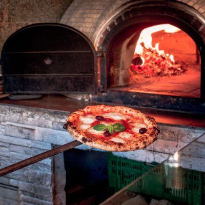 olive Pizza - authentisch neapolitanische Pizza aus dem Steinofen